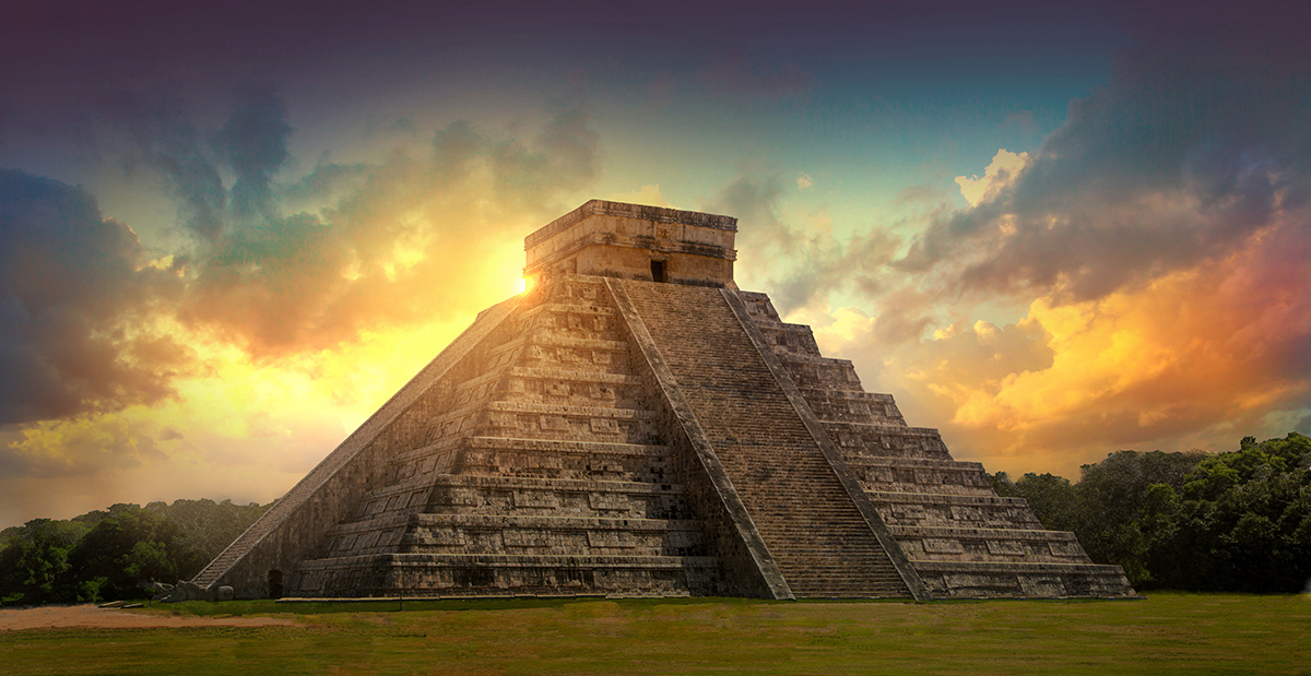 Mexico, Chichen Itza, Yucatn. Mayan Pyramid Of Kukulcan El Casti